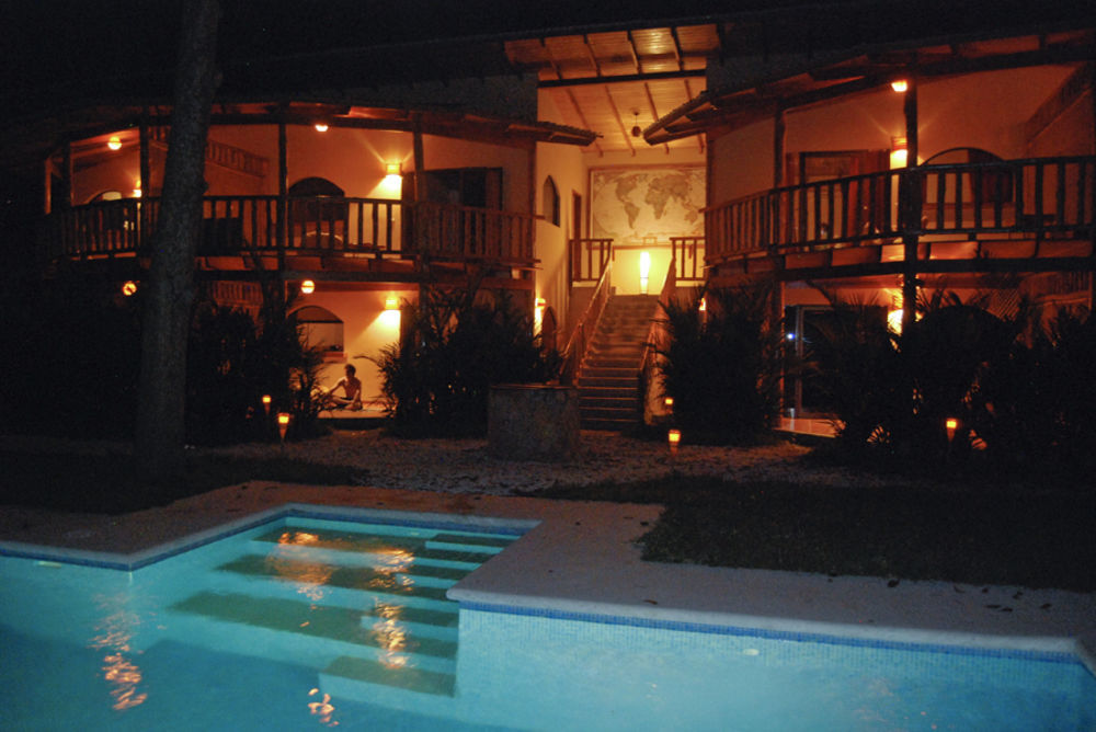 Pacifica Surf Studios Playa Santa Teresa  エクステリア 写真